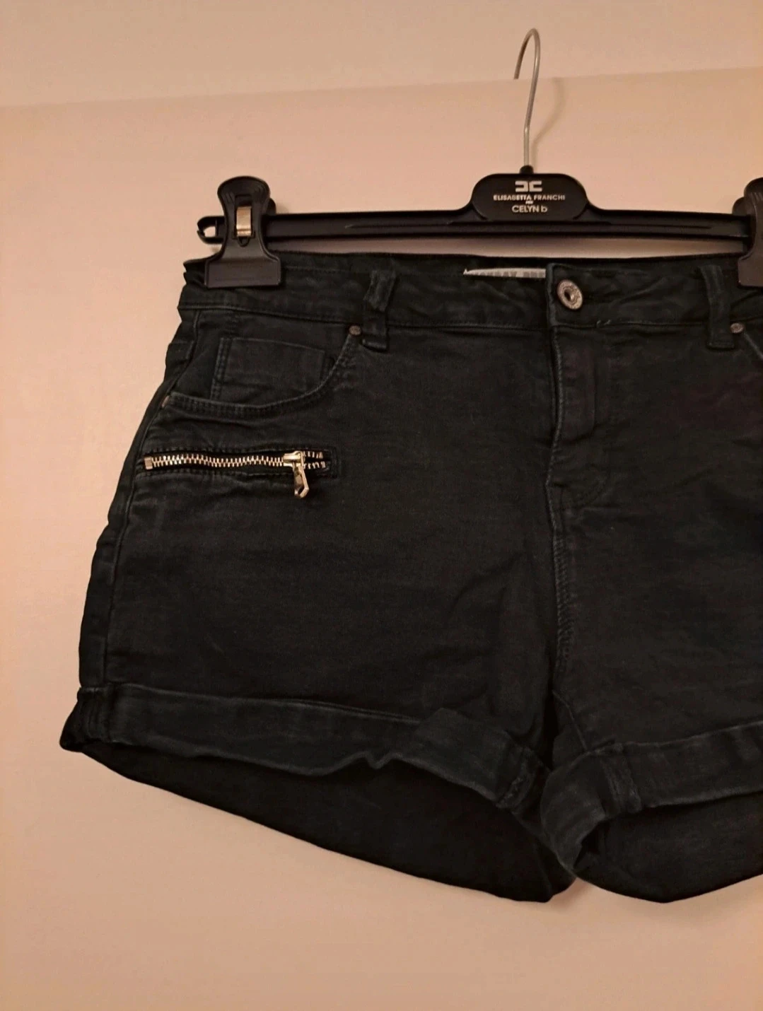 Short – photo 2
